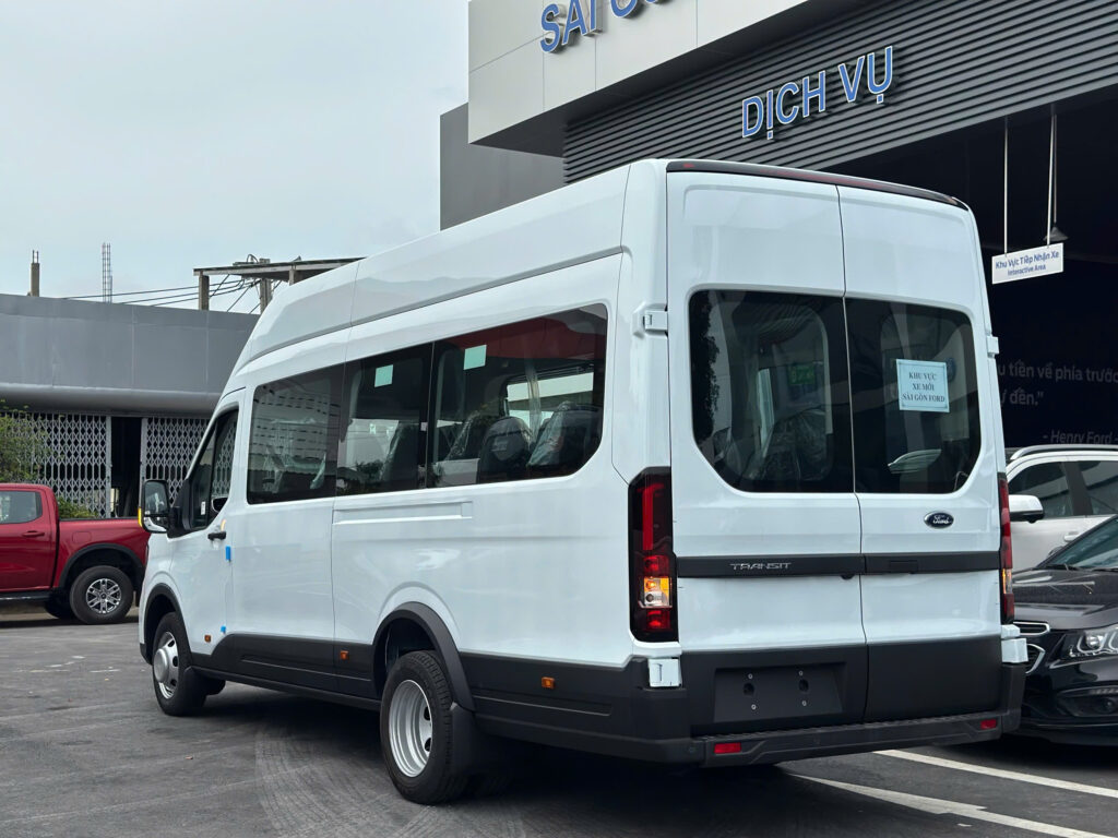 Ford Transit 2025 8 Ford Transit 2025