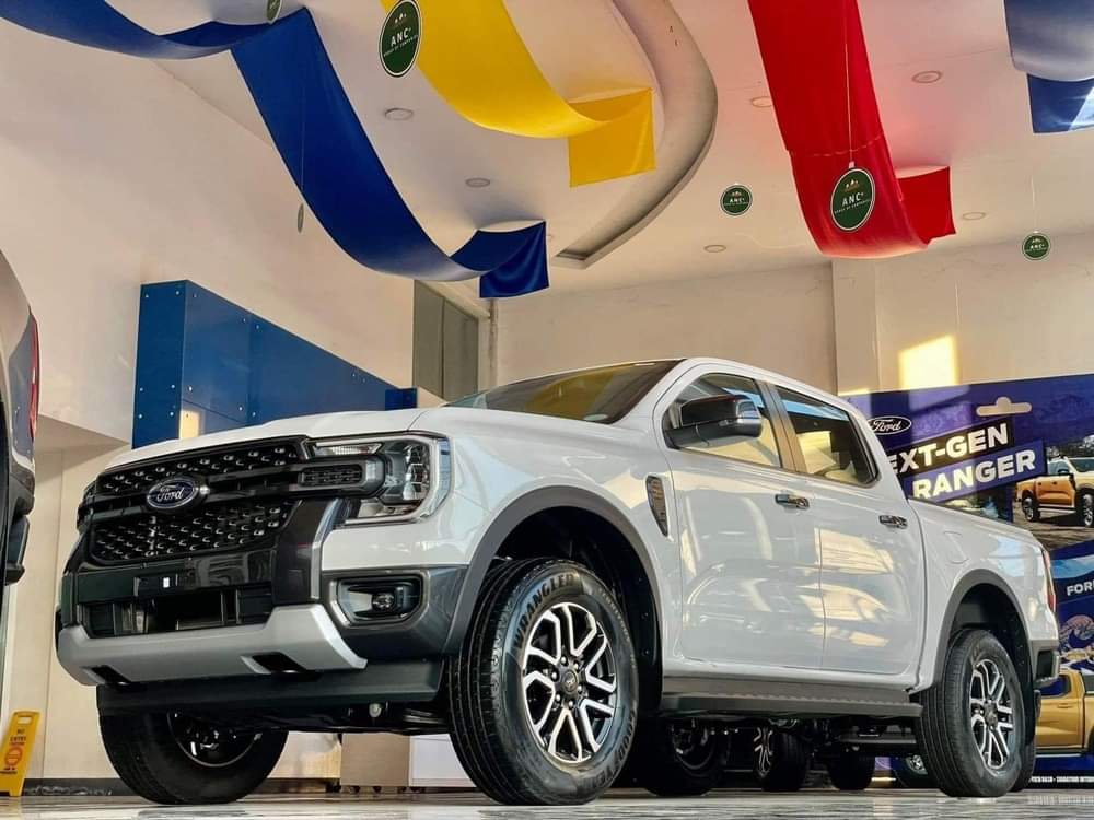 Ford Ranger Sport sắp ra mắt tại Việt Nam, giá dự kiến khoảng 900 triệu đồng