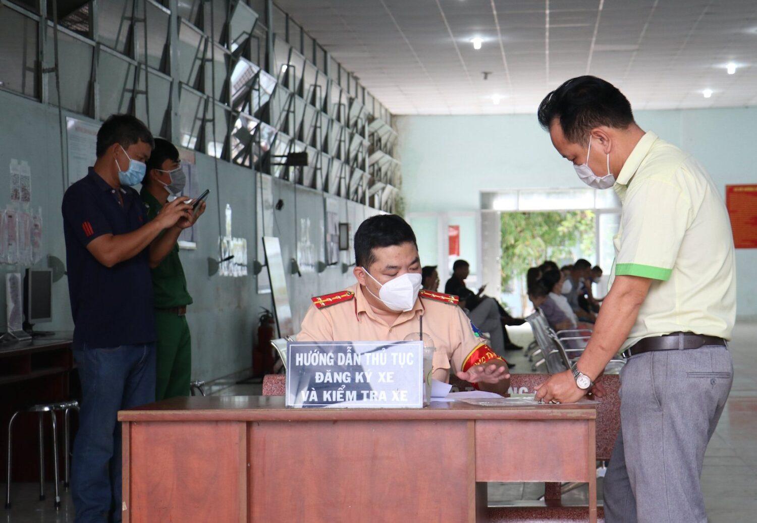 Hướng dẫn thủ tục đăng ký xe ô tô cho khách hàng tạm trú tại Sóc Trăng